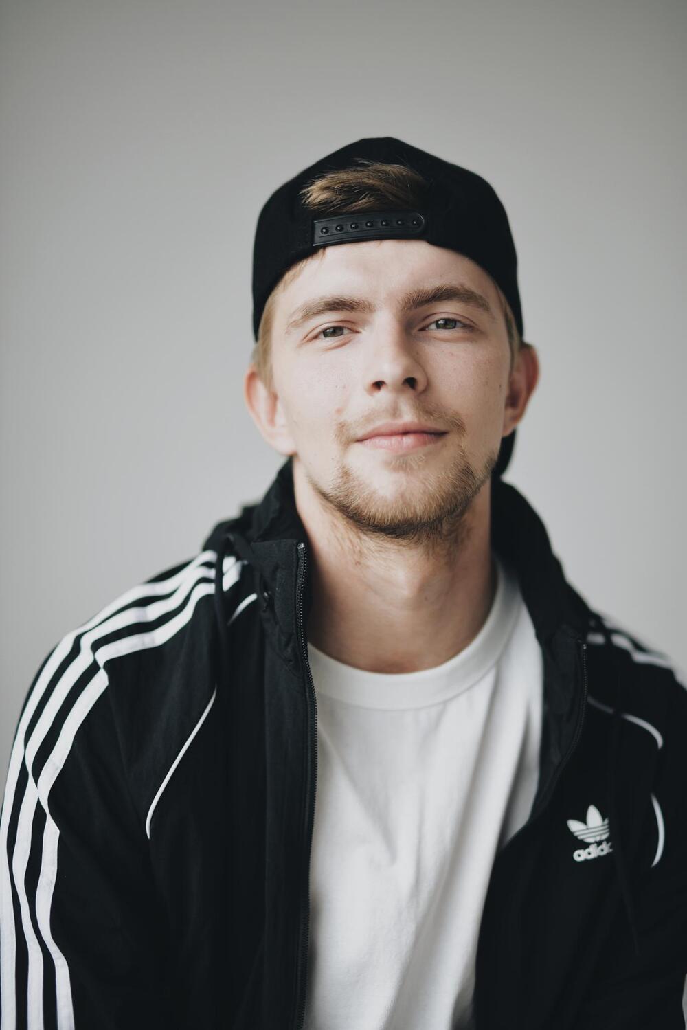 Игорь царегородцев актер фото