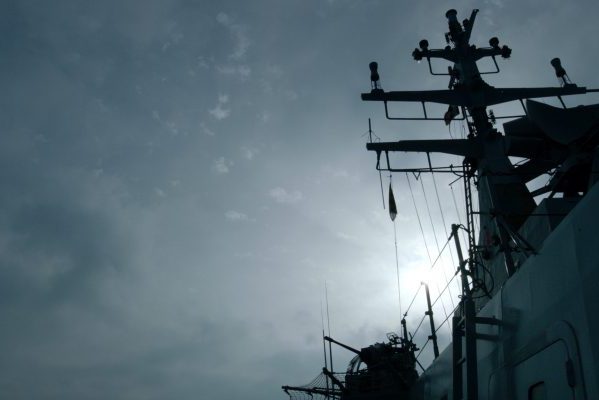 Кадр фильма Море в огне