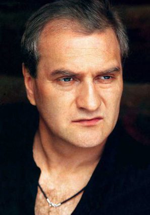 Александр Балуев