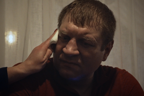 Кадр фильма Емельяненко