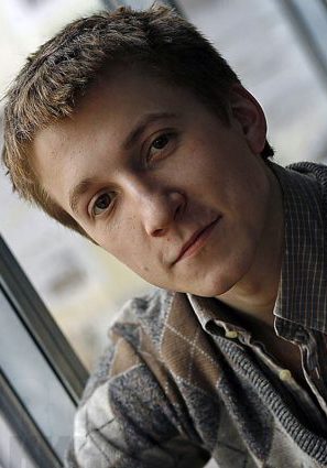 Дмитрий Шаракоис