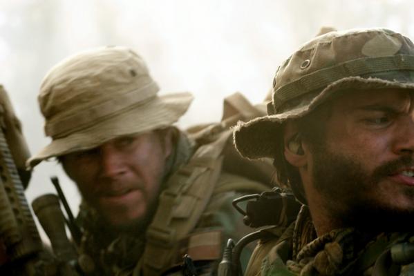 Переживу уцелевший. Уцелевший / lone survivor (2013).
