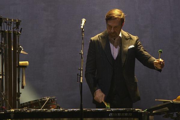 Кадр фильма Distant Sky: Nick Cave & The Bad Seeds Live In Copenhagen