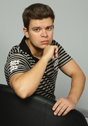 Максим Тихонов