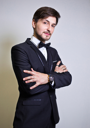 Дмитрий Тихонов