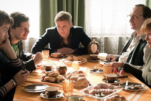 Кадр фильма Я нормально супер гуд
