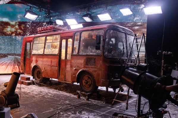 Кадр со съемок фильма Звёзды в Сибири